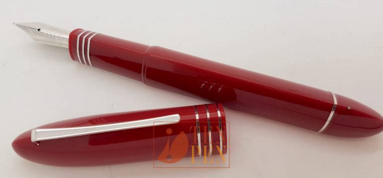 OMAS 360 MOMA - intense red resin | Tenpen - By Letizia Iacopini